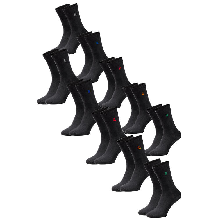 Auf diesem Bild sehen Sie GRATIS* Benetton 10er Pack Socken fr Damen und Herren in der Farbe schwarz