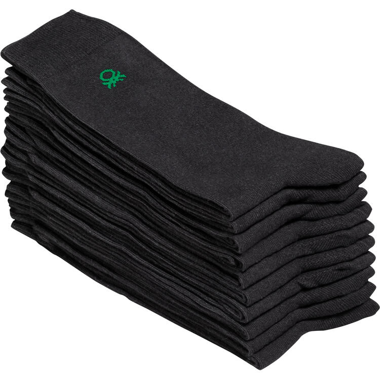 Auf diesem Bild sehen Sie GRATIS* Benetton 10er Pack Socken fr Damen und Herren in der Farbe schwarz