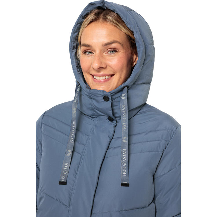 Auf diesem Bild sehen Sie Patsy & Lou Damen Steppmantel lang in der Farbe mittelblau