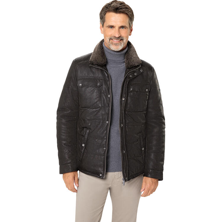 Auf diesem Bild sehen Sie Bugatti Herren Leder-Steppjacke in der Farbe dunkelbraun