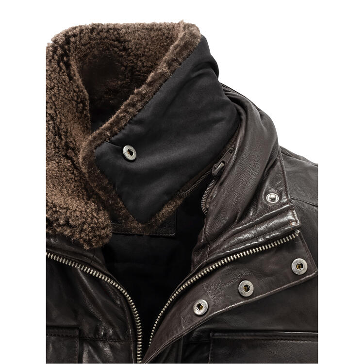 Auf diesem Bild sehen Sie Bugatti Herren Leder-Steppjacke in der Farbe dunkelbraun