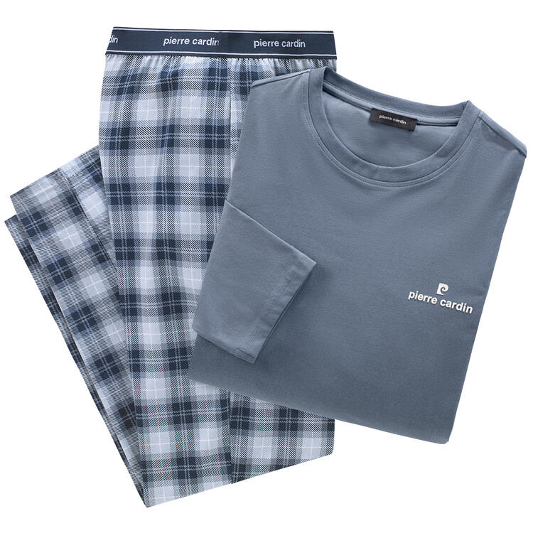 Auf diesem Bild sehen Sie Pierre Cardin Herren Pyjama lang in der Farbe blau