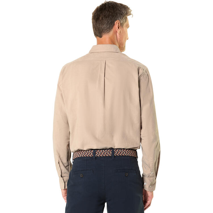 Auf diesem Bild sehen Sie Polo Sylt Herren Feincord-Hemd in der Farbe beige