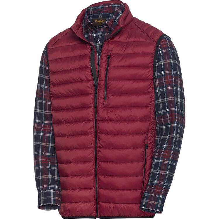 Auf diesem Bild sehen Sie Ducktail Herren-Set Weste und Flanellhemd in der Farbe bordeaux