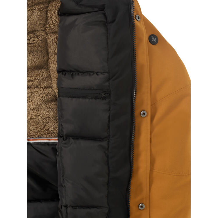 Auf diesem Bild sehen Sie Stone Rich Herren Parka in der Farbe Curry