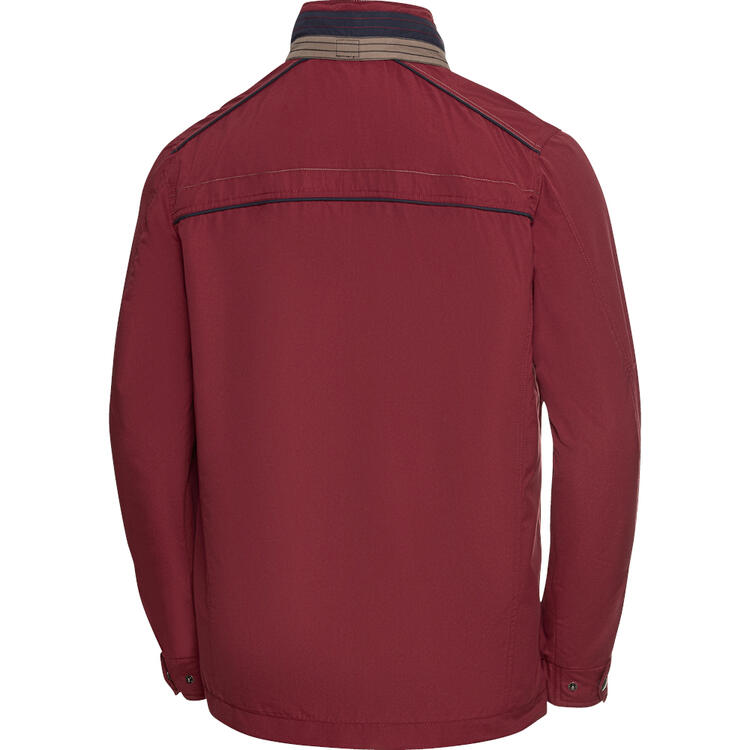 Auf diesem Bild sehen Sie Daniel Hechter Herren Funktionsjacke, wasserabweisend mit Kapuze in der Farbe rot