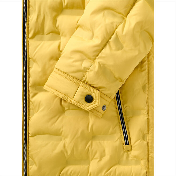 Auf diesem Bild sehen Sie Royal Spencer Herren Steppjacke in der Farbe gelb