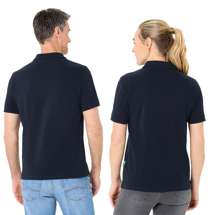 Auf diesem Bild sehen Sie Benetton Poloshirt kurzarm unisex, unifarben aus 100% Baumwolle&nbsp; in der Farbe marine