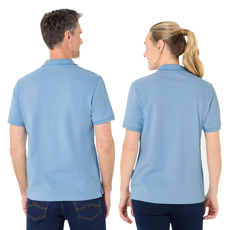 Auf diesem Bild sehen Sie Benetton Poloshirt kurzarm unisex, unifarben aus 100% Baumwolle&nbsp; in der Farbe hellblau