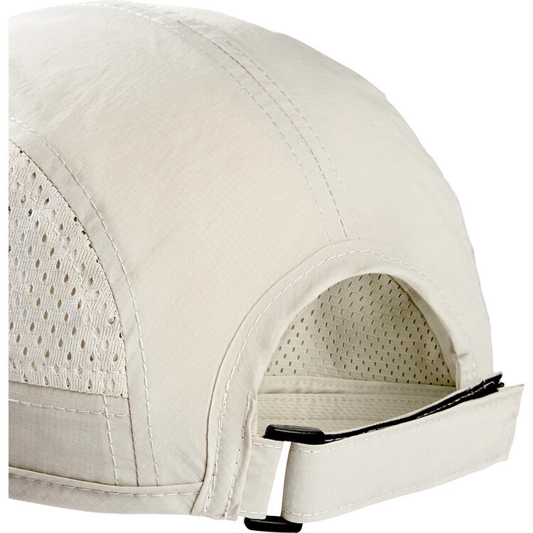 Auf diesem Bild sehen Sie Chiemsee UV-Schirmkappe unisex, stufenlos verstellbar in der Farbe beige