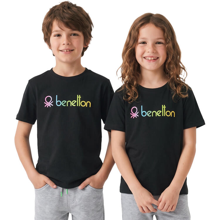 Auf diesem Bild sehen Sie Benetton 3er Pack Kinder T-Shirts in der Farbe gemischt