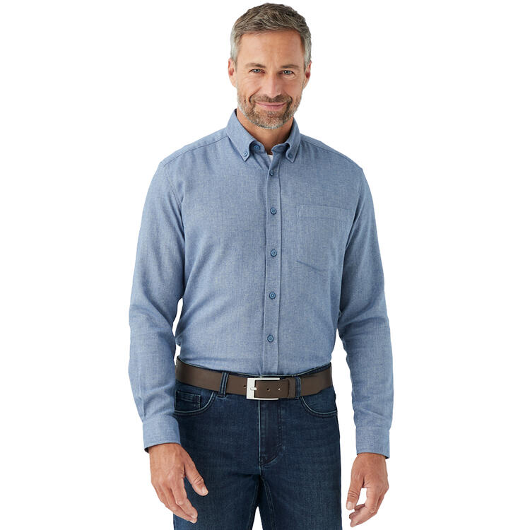 Auf diesem Bild sehen Sie Ducktail Herren Flanellhemd aus 100% Baumwolle mit Button-Down-Kragen in der Farbe hellblau