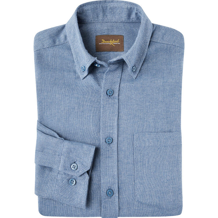 Auf diesem Bild sehen Sie Ducktail Herren Flanellhemd aus 100% Baumwolle mit Button-Down-Kragen in der Farbe hellblau