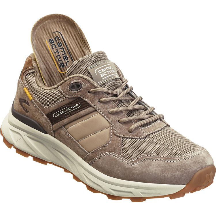 Auf diesem Bild sehen Sie Camel active Freizeitschuhe in der Farbe beige