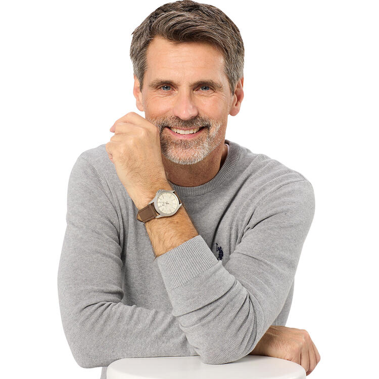 Auf diesem Bild sehen Sie Oliver Weber Herren Armbanduhr in der Farbe natur