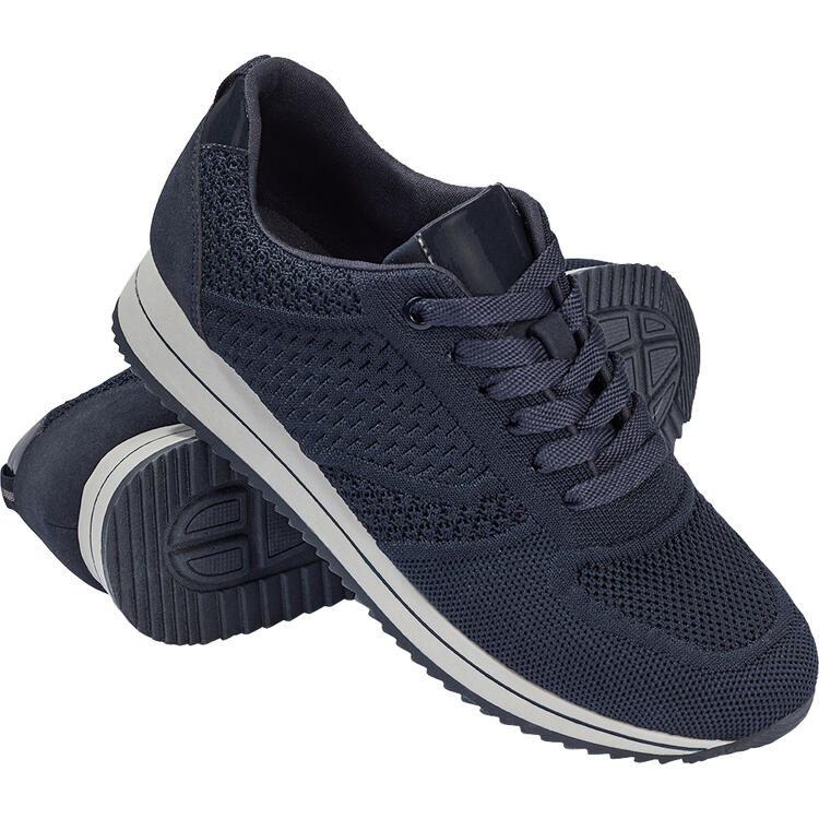 Auf diesem Bild sehen Sie L�ssiger Damen-Look f�r das Fr�hjahr