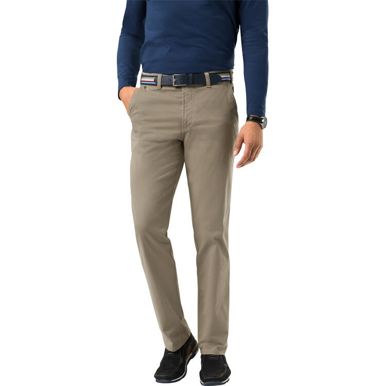 Auf diesem Bild sehen Sie Warm und top aktuell gekleidet